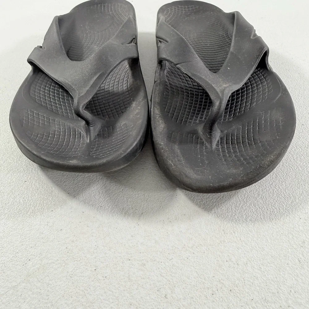 Oofos‎ Original Black Recovery Comfort Flip Flop Sandals Men's Size 8 Women's 10